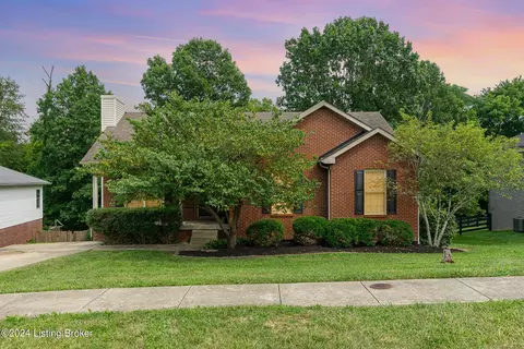244 Sycamore Dr, Taylorsville, KY 40071
