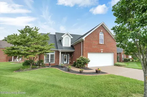 16512 Taunton Vale Rd, Louisville, KY 40245
