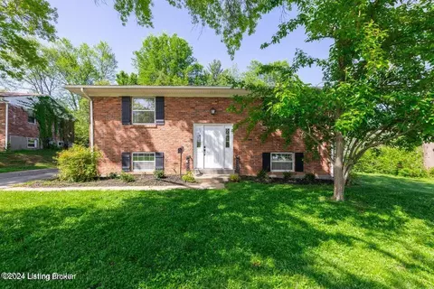 3500 Saint Edwards Dr, Louisville, KY 40299