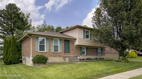 10203 Bayport Rd, Jeffersontown, KY 40299
