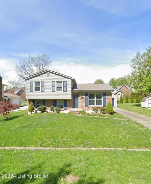 8106 Cortland Dr, Louisville, KY 40228