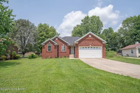 8407 Glaser Ln, Louisville, KY 40291