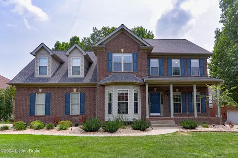 3808 Woodmont Park Ln, Louisville, KY 40245