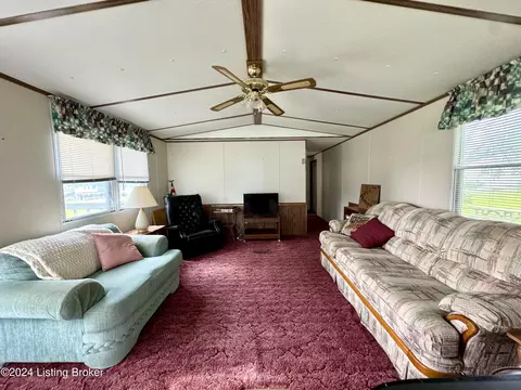 133 Axtel Circle Loop, Mc Daniels, KY 40152 photo 11