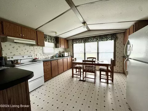 133 Axtel Circle Loop, Mc Daniels, KY 40152 photo 12