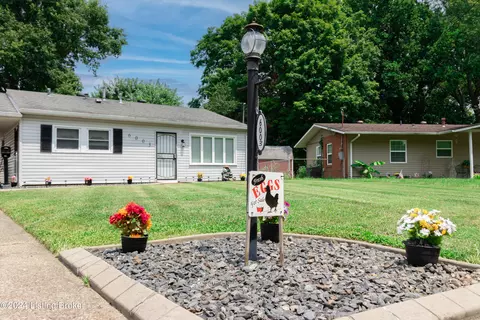 6003 Reigh Count Dr, Louisville, KY 40272