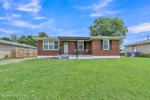 5905 Dellrose Dr, Louisville, KY 40258