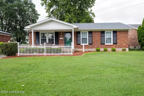2520 Legene Ct, Louisville, KY 40216