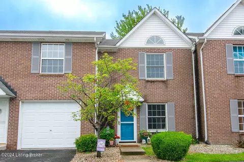 4501 Meadowlark Manor Ln, Louisville, KY 40245