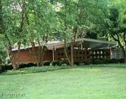 143 Tanglewood Trl, Louisville, KY 40223