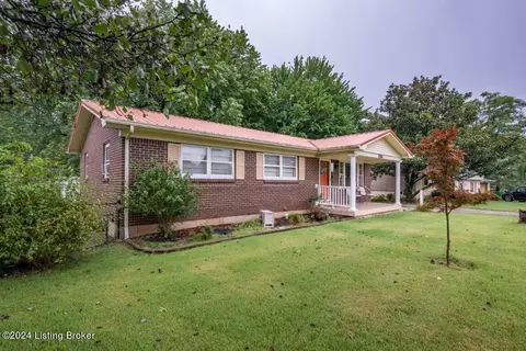 194 Executive Cir, Radcliff, KY 40160