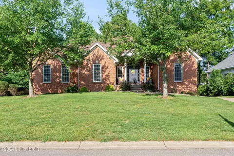 11106 Herring Ct, Louisville, KY 40291