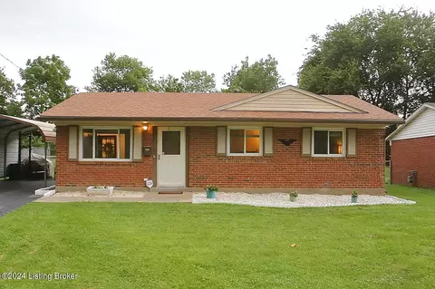 9813 Saturn Dr, Louisville, KY 40229