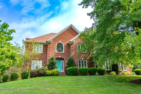 17109 Deer Crossing Trl, Fisherville, KY 40023