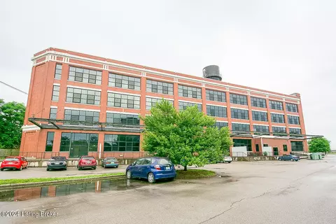 2520 S 3rd St #416, Louisville, KY 40208