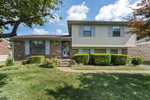 4747 Shenandoah Dr, Louisville, KY 40241