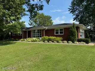 2599 Swing Dr, Louisville, KY 40299