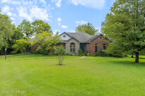 7203 Doe Crest Ct, Prospect, KY 40059