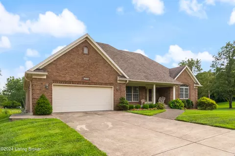 10709 Grape Arbor Dr, Louisville, KY 40272