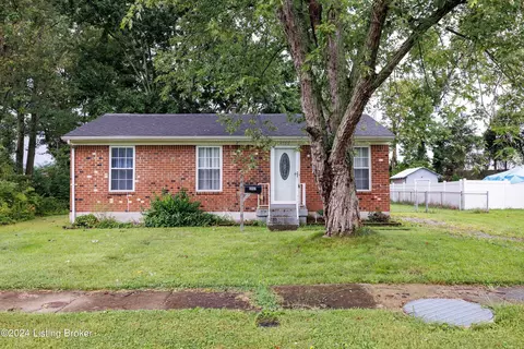 6102 Santa Fe Trl, Louisville, KY 40258