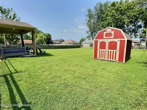 450 Stringer Ln, Mount Washington, KY 40047 photo 25