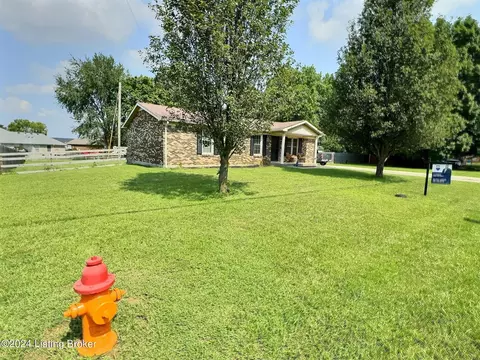 450 Stringer Ln, Mount Washington, KY 40047 photo 4