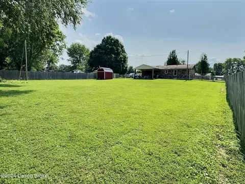 450 Stringer Ln, Mount Washington, KY 40047 photo 23