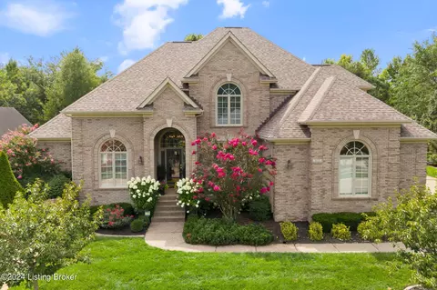 412 Landis Lakes Ct, Louisville, KY 40245