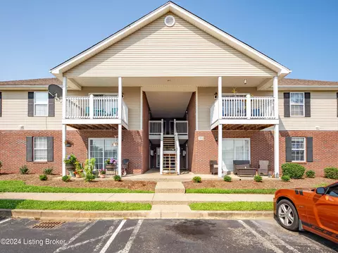 169 Central Blvd #40, Mount Washington, KY 40047