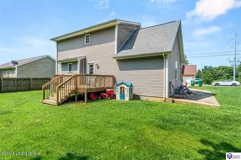 Exterior - 101 Ruby Ct, Radcliff, KY 40160 photo 7 of 9