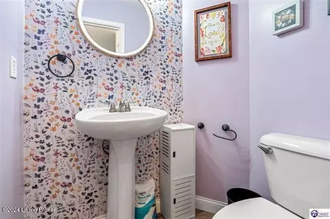 Bath - 101 Ruby Ct, Radcliff, KY 40160 photo 1 of 7