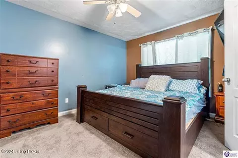 Bedroom - 101 Ruby Ct, Radcliff, KY 40160 photo 2 of 6