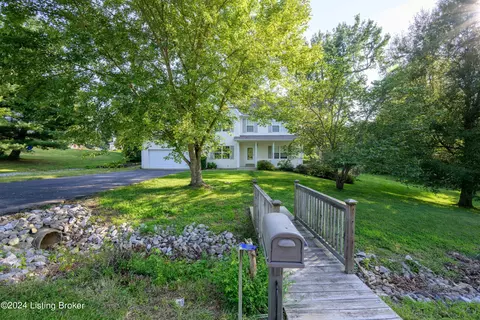 82 Flushing Meadows Dr, Rineyville, KY 40162