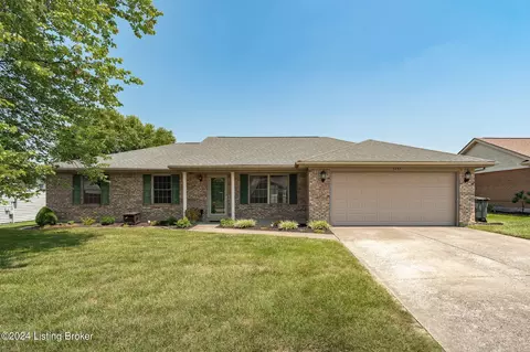 3432 Christopher Trl, Jeffersonville, IN 47130