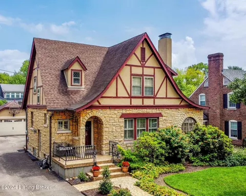 2336 Strathmoor Blvd, Louisville, KY 40205
