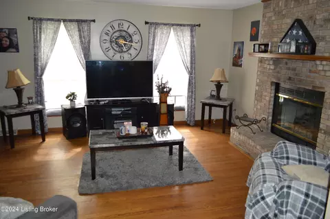 2019 Oriole Dr, Elizabethtown, KY 42701