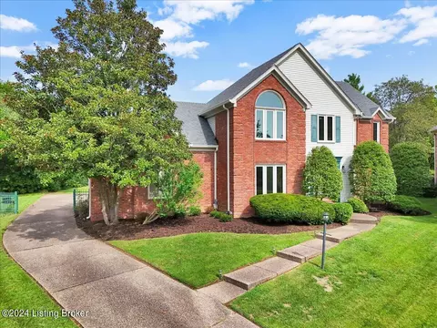 14301 Glensford Pl, Louisville, KY 40245