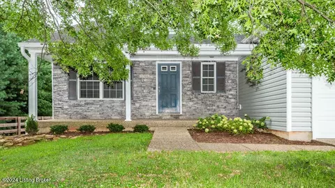 11906 Stable Springs Dr, Louisville, KY 40299