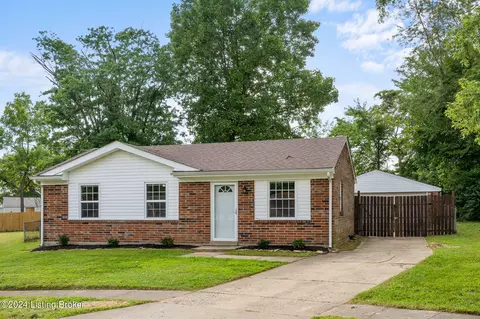 5603 Oakridge Pl, Louisville, KY 40229
