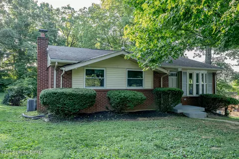 69 Monica Dr, Shelbyville, KY 40065