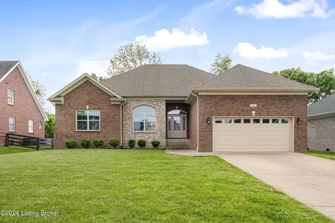 211 Fernwood Dr, Mount Washington, KY 40047