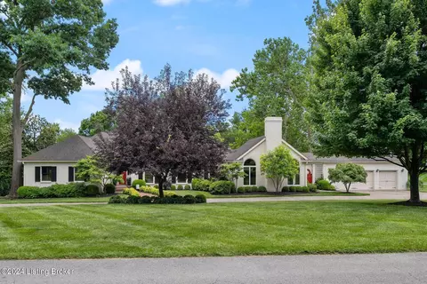 194 Westwind Rd, Louisville, KY 40207