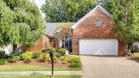 3006 Bradford Grove Ln, Louisville, KY 40220