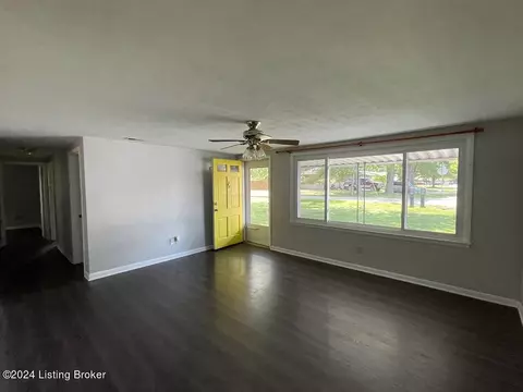 Living - 1150 Pinehurst Ave, Madison, IN 47250 photo 4 of 4