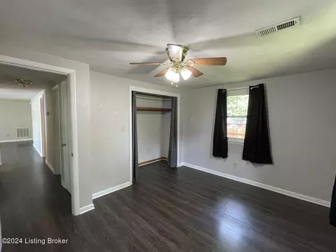 Bedroom - 1150 Pinehurst Ave, Madison, IN 47250 photo 2 of 4