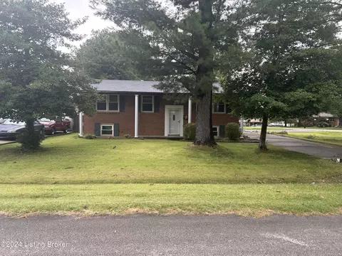 8108 Latania Dr, Louisville, KY 40258