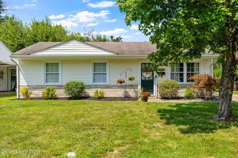 4202 Leo Ln, Louisville, KY 40299