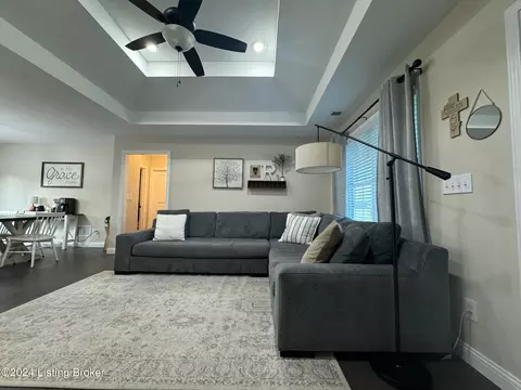 Living - 104 Apache Ct, Bloomfield, KY 40008 photo 1 of 1