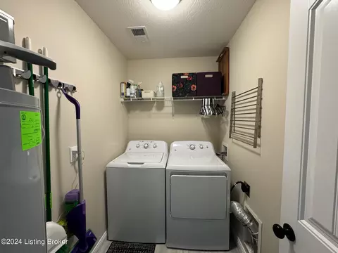 Other - 104 Apache Ct, Bloomfield, KY 40008 photo 5 of 8