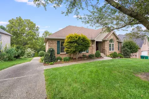 8313 Stillmeadow Dr, Louisville, KY 40299